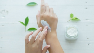 Pahalı Kremler Olmadan Gözlerinizi Parlak Tutun