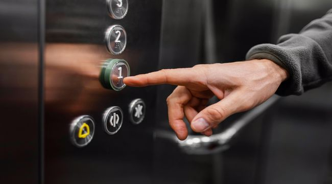 Rüyada Asansör Görmek Ne Anlama Gelir