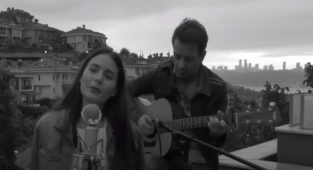 Burcu - Yana Yana Şarkı Sözü