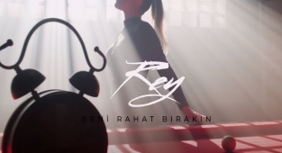 Rey - Beni Rahat Bırakın Şarkı Sözü
