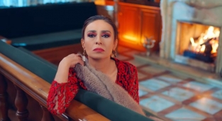 Yıldız Tilbe - Kendimi Çağırıyorum Şarkı sözü
