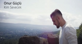 Onur Güçlü - Kim Sevecek Şarkı Sözü