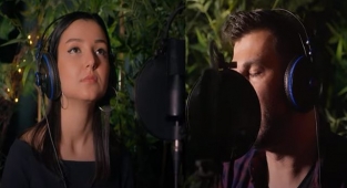 Elif Şen ft Emrah Binici - Zümrüt Gözlüm Şarkı Sözü