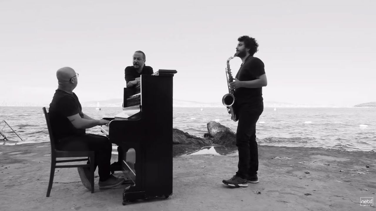 Güvenç Dağüstün - Göçebe Şarkı Sözü