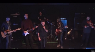 Viraj Band - Öldü mü Aşk Şarkı Sözü