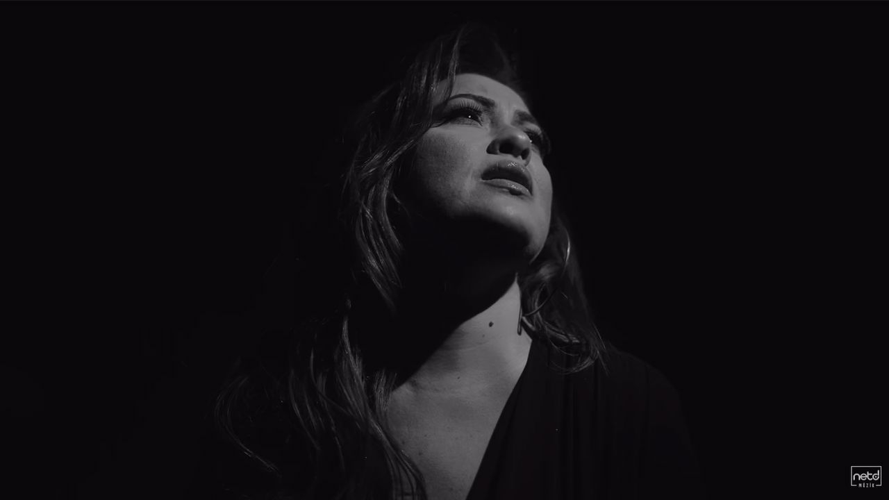 Seda İnan - Bi Çare Şarkı Sözü