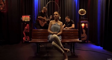 Beyza - Suya Gider Allı Gelin Sözü