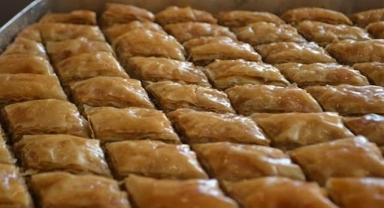 Kolay Ev Baklavası Tarifi