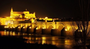 İspanya'nın Önemli Bir Antik Eseri Cordoba Roma Köprüsü