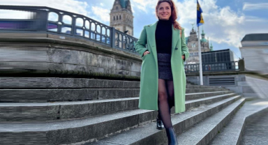 Demet Gül Hakkında