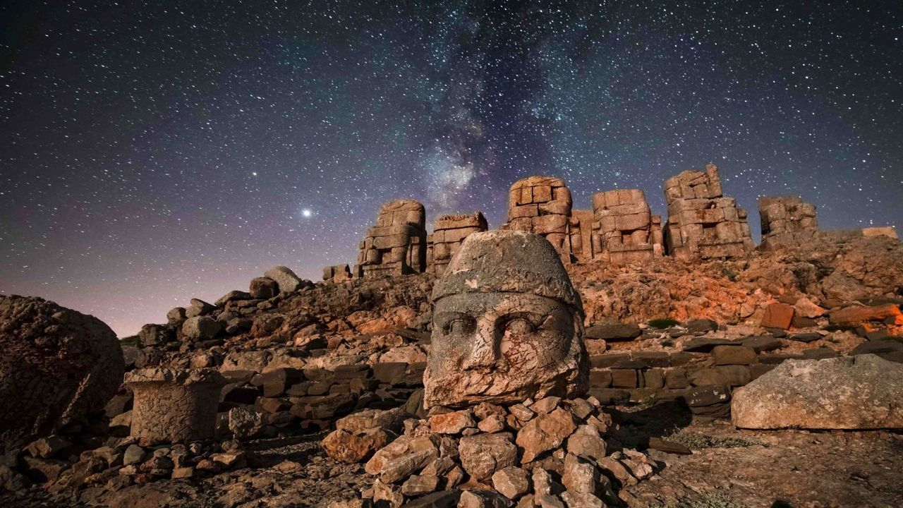 Nemrut Dağı