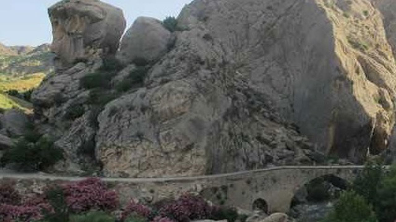 Selçuklu Köprüsü - Adıyaman