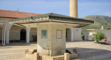 Üzeyir Peygamber Türbesi