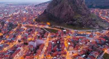 Afyonkarahisar: Tarihi ve Doğal Güzelliklerle Dolu Bir Şehir