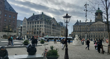 Amsterdam'ın Kalbi Dam Meydanı