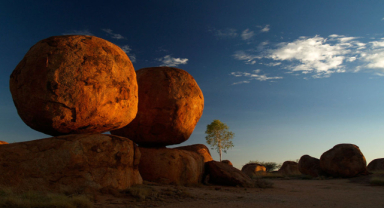 Devils Marbles Avustralya'nın Doğal Mucizesi