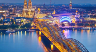 Köln'deki Ren Nehri