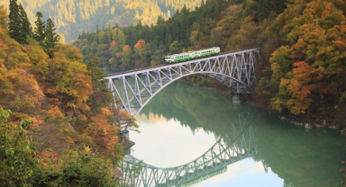 Tadami Hattı Japonya'nın En Güzel Tren Yolu