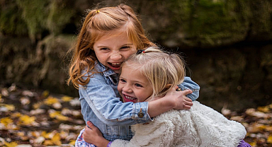 Dünya Sarılma Günü Sevgi ve Bağın Kutlaması