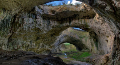 Devetashka Mağarası Doğanın Muhteşem Mucizesi