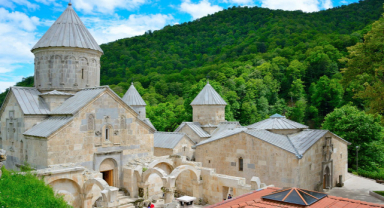 Haghartsin Manastırı Tarih ve Doğayla İç İçe