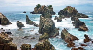 Pegadung Kayası Sumatra'nın Gizemli Kaya Oluşumu