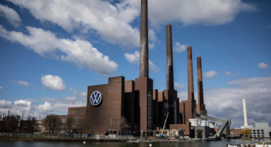 Almanya'nın Kalbindeki Otomotiv Devi: Volkswagen Fabrikası