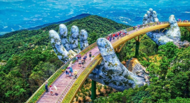 Ba Na Hills Golden Bridge: Dev Taş Ellerle Gökyüzüne Uzanan Mimari Harika