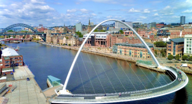 Millennium Köprüsü: Londra’nın Modern Yaya Harikası